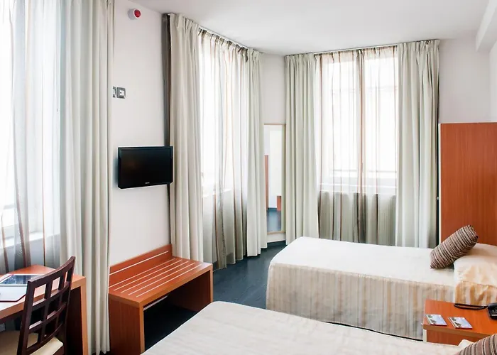 Florence מלון 3*